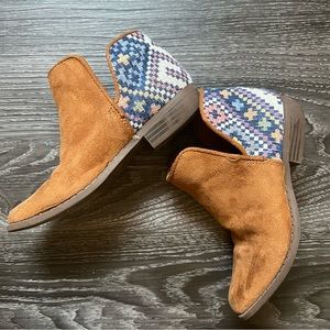 Cat & Jack Girls boots